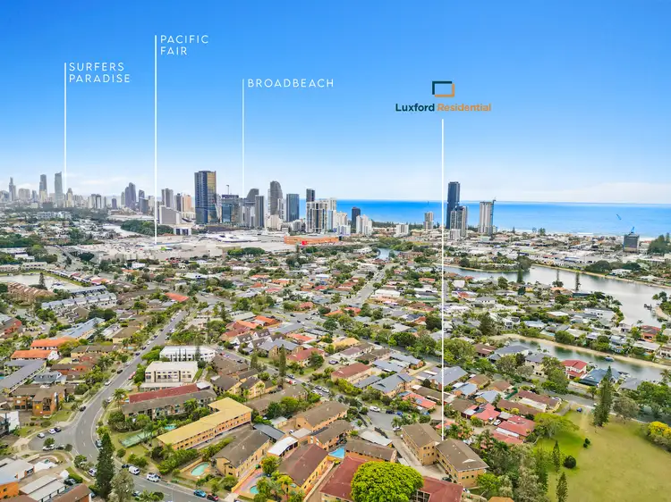 2/13 Christina Court, Mermaid Waters QLD 4218