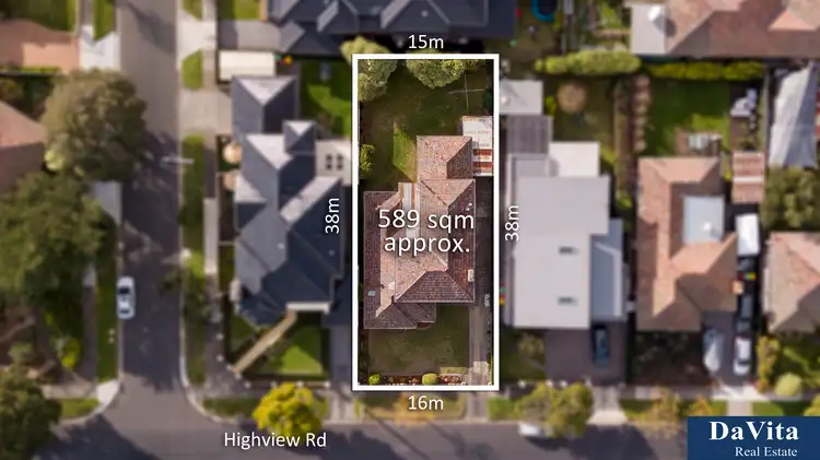 Second view of Homely house listing, 7 Highview Road, Bentleigh East VIC 3165
