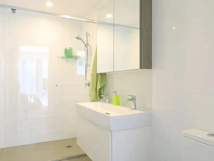 Fifth view of Homely apartment listing, 20208/37D Harbour Rd, Hamilton QLD 4007