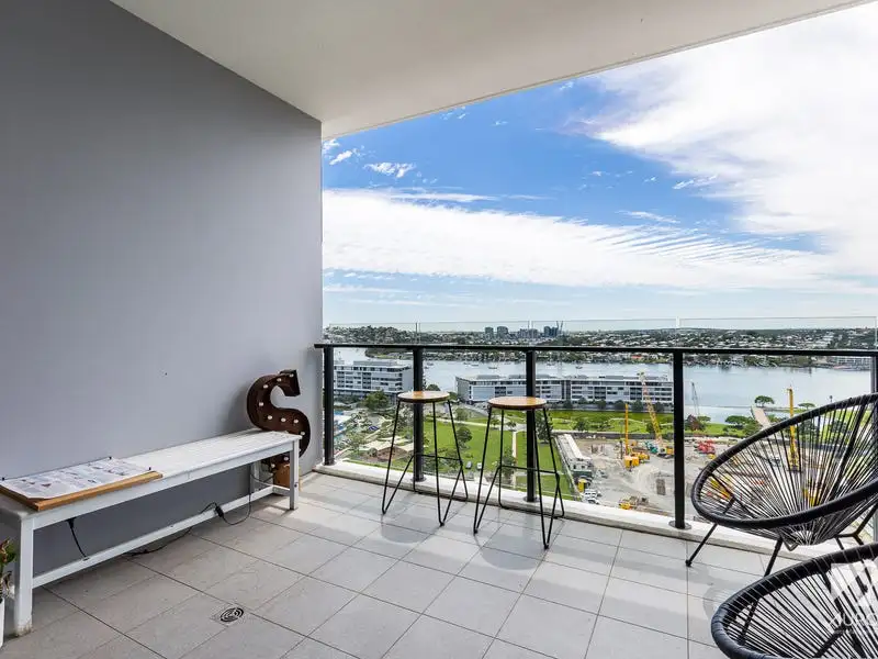 Main view of Homely apartment listing, 1605/12 Cunningham Street, Newstead QLD 4006