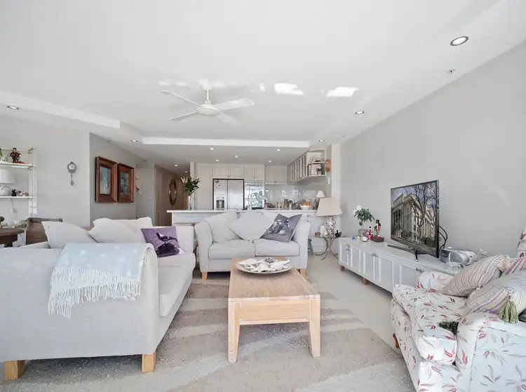 Seventh view of Homely unit listing, 15/80 Marine Parade 'Ocean Plaza', Coolangatta QLD 4225