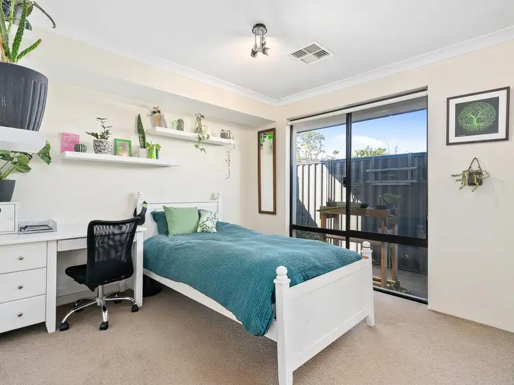 Sixth view of Homely house listing, 8 Gailey Way, Aveley WA 6069