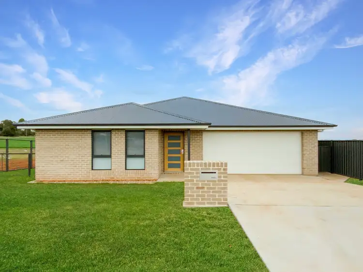 11 Federation Boulevard, Forbes NSW 2871