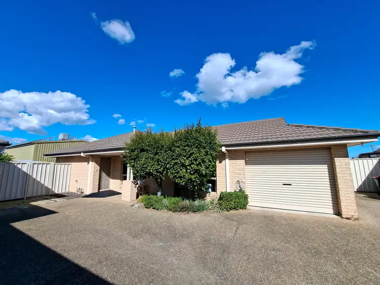 Main view of Homely townhouse listing, 4/460 Parnall Street, Lavington NSW 2641