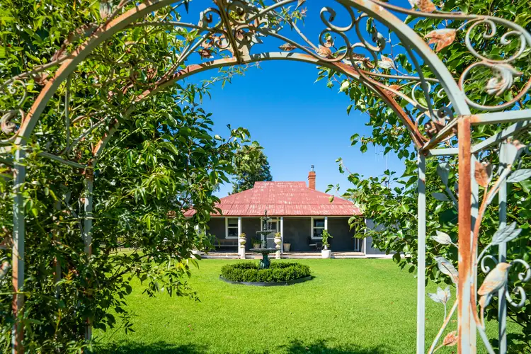 2947 WALBUNDRIE ROAD, Walbundrie NSW 2642