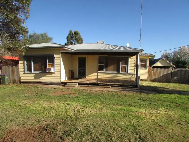42 DEAKIN STREET, Beulah VIC 3395