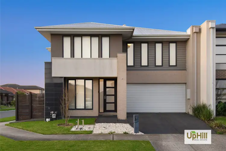 17 Lonarto Avenue, Clyde North VIC 3978