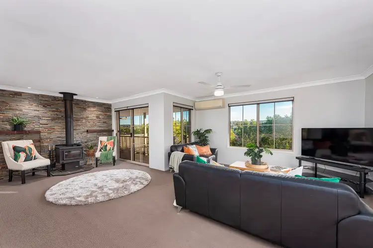 13 Henderson Rise