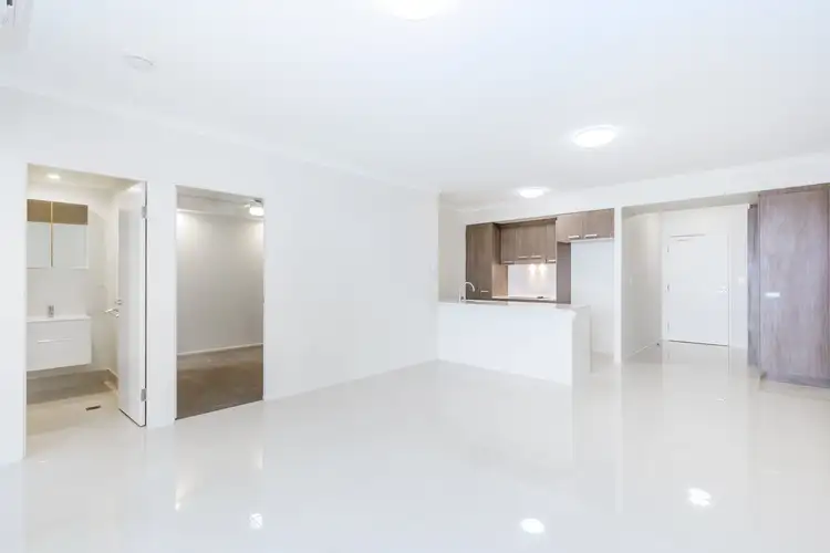 202/11 Norman Street, Southport QLD 4215