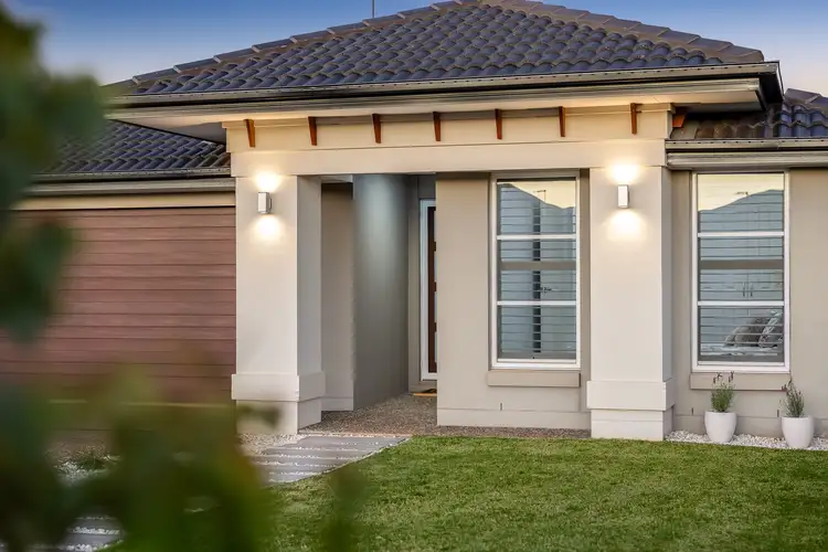 Second view of Homely house listing, 16 FARRER STREET, Cranley QLD 4350