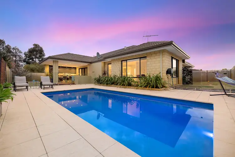 104 Columbia Parkway, Piara Waters WA 6112