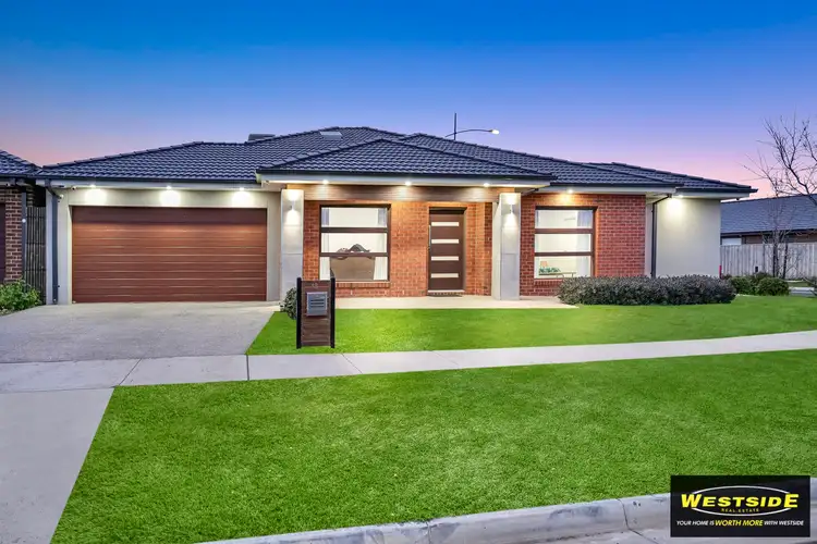 18 Nash Boulevard, Rockbank VIC 3335