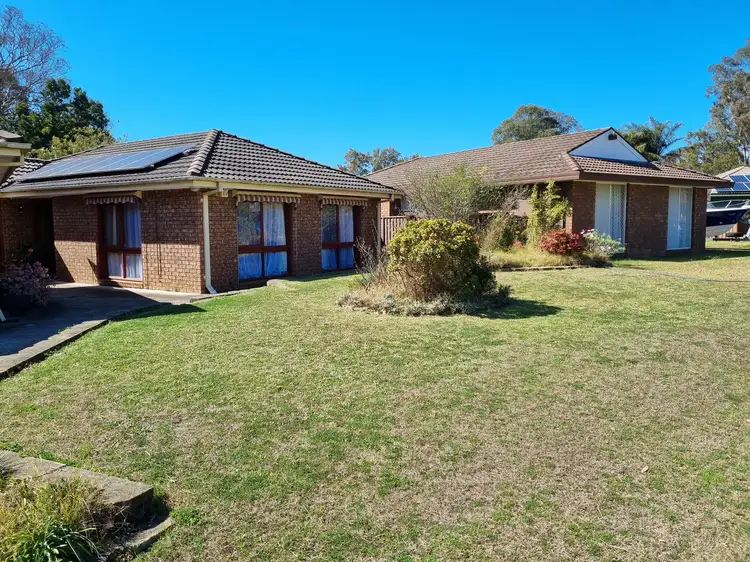 4 Ellen Place