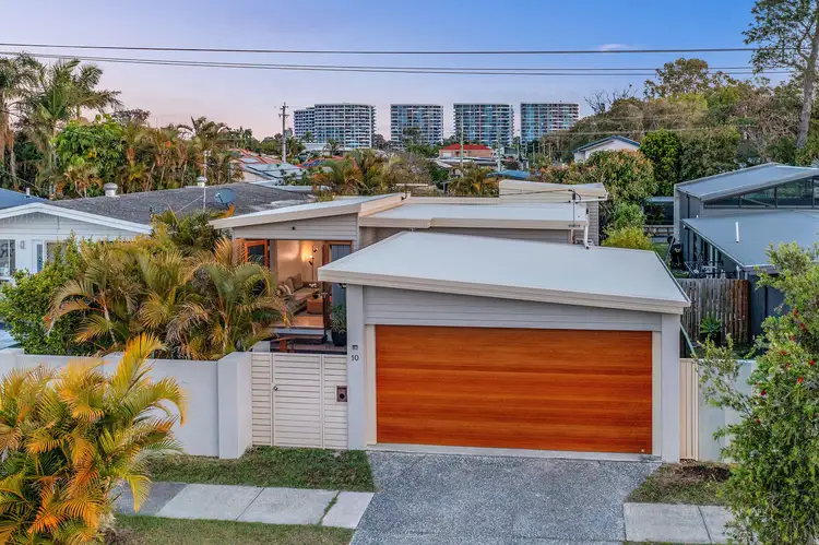 10 Nambur Street, Runaway Bay QLD 4216