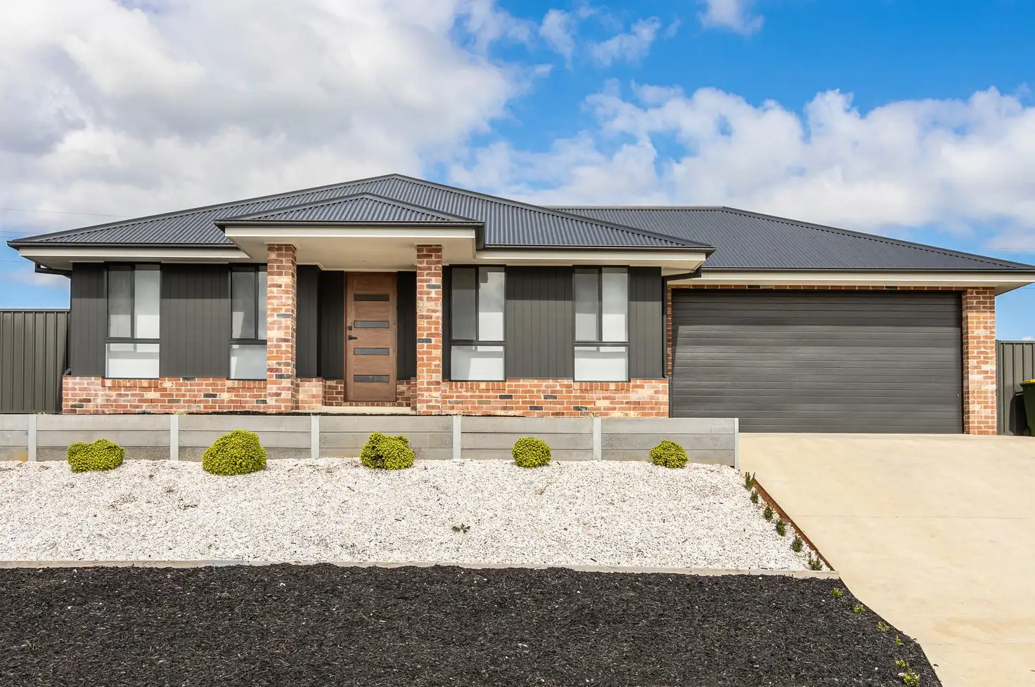 Main view of Homely house listing, 2 Zeil Circuit, Thurgoona NSW 2640