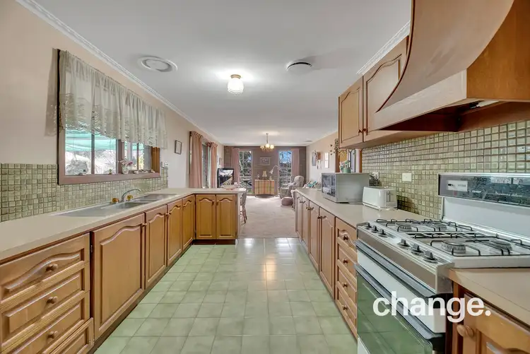 Fifth view of Homely house listing, 2 Marlene Close, Doncaster East VIC 3109