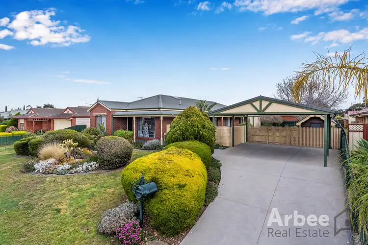 4 Leahy Street, Maddingley VIC 3340