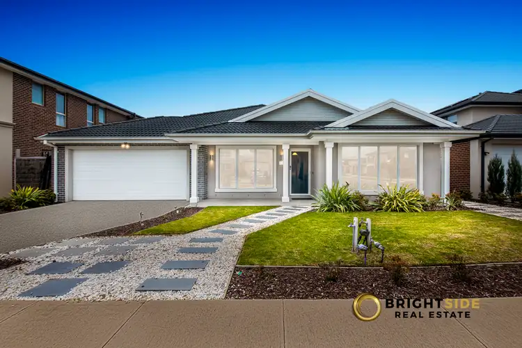 126 Thoroughbred Drive, Clyde North VIC 3978