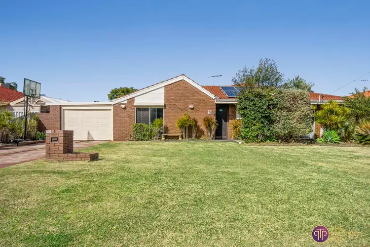 53 Greenway Avenue, Thornlie WA 6108