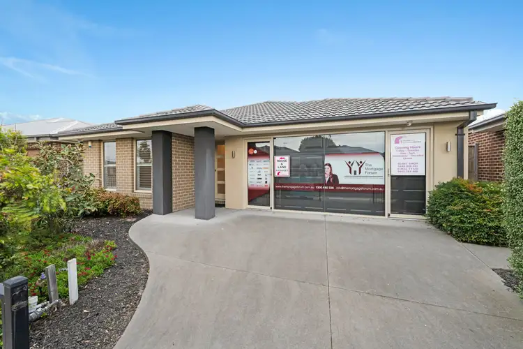 10 Gatsby Drive, Officer VIC 3809