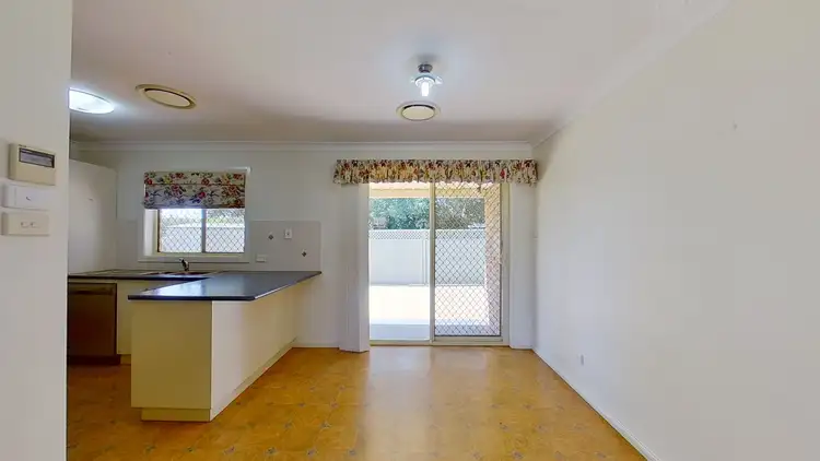 Fourth view of Homely villa listing, 4/15 Bedford Avenue, Dubbo NSW 2830