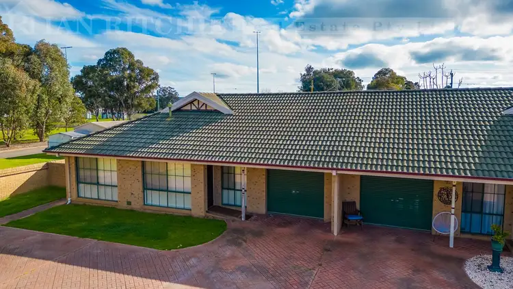 1/14 Tristan Court, Lavington NSW 2641