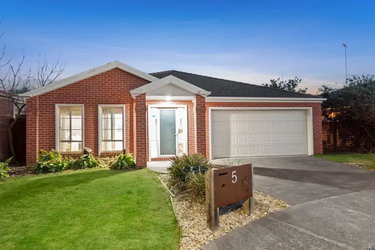 5 Hyndford Court, Grovedale VIC 3216