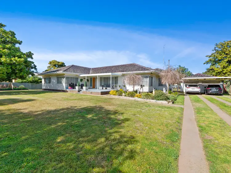 60-62 Coreen Street, Jerilderie NSW 2716