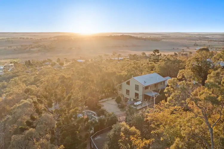 32 Linora Drive, Gowrie Mountain QLD 4350