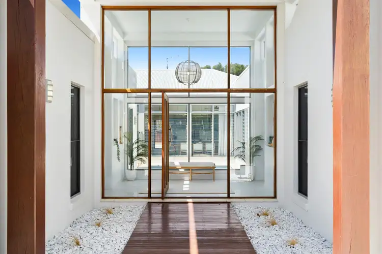 15 Waterline Close, Mount Coolum QLD 4573