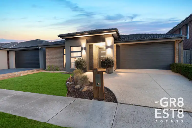 33 REMUS CIRCUIT, Cranbourne West VIC 3977