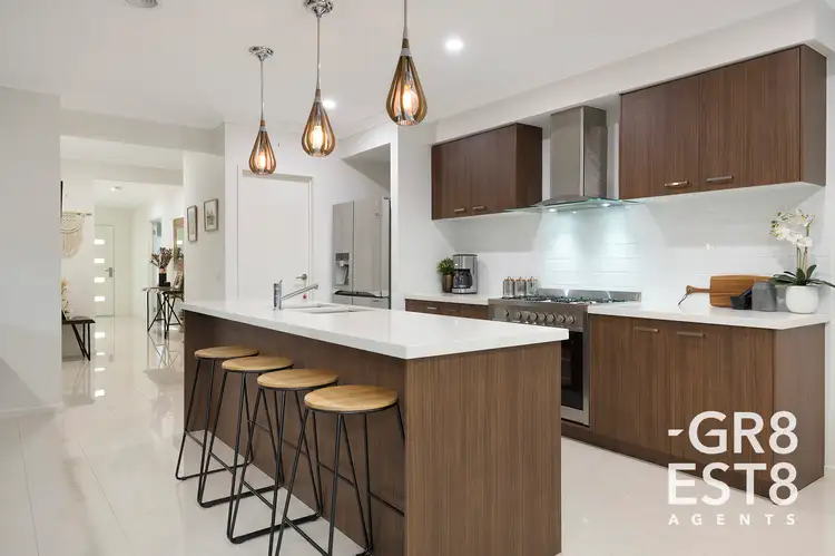 Fifth view of Homely house listing, 33 REMUS CIRCUIT, Cranbourne West VIC 3977