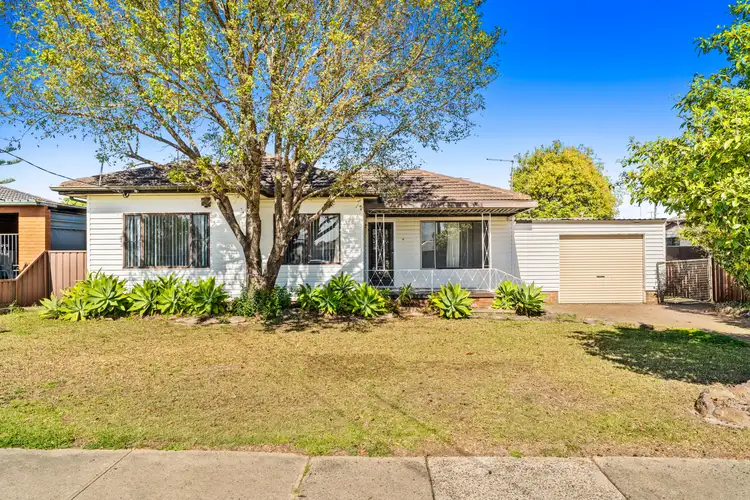 16 Ainslie Street, Fairfield West NSW 2165