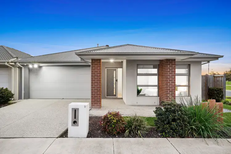 9 Silver Wattle Road, Mount Duneed VIC 3217