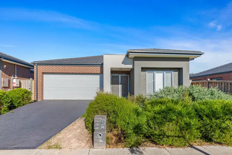 27 Peroomba Drive, Point Cook VIC 3030