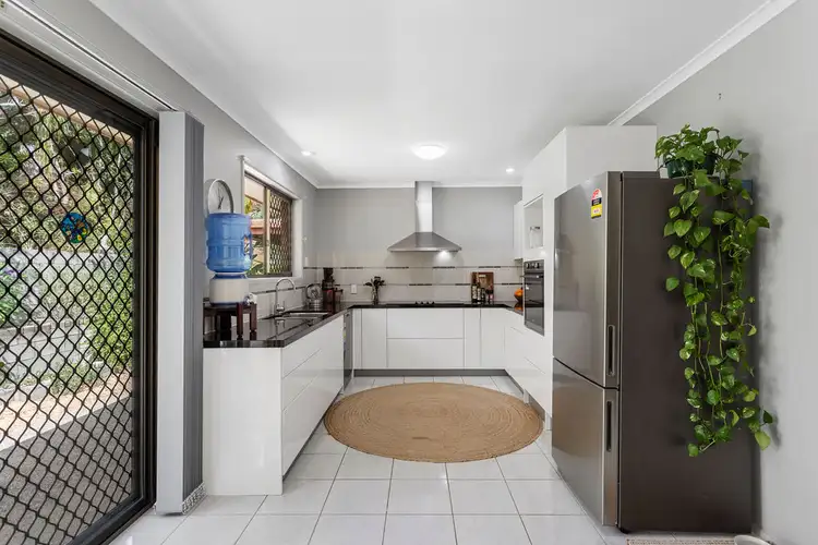 Fifth view of Homely house listing, 2 Gill Court, Bundamba QLD 4304