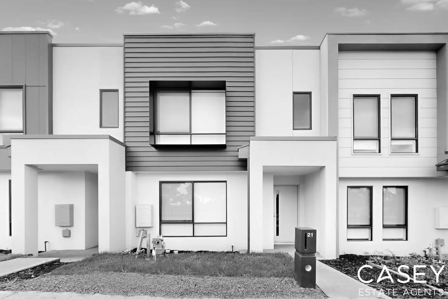 Main view of Homely house listing, 21 Magias Circuit, Clyde VIC 3978