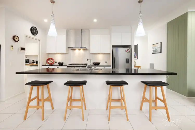 Fifth view of Homely house listing, 11 GOULD PLACE, Killara VIC 3691