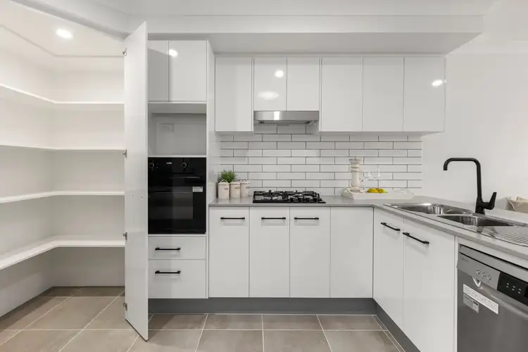 Sixth view of Homely semi-detached listing, 4a Clematis Street, Forbes NSW 2871