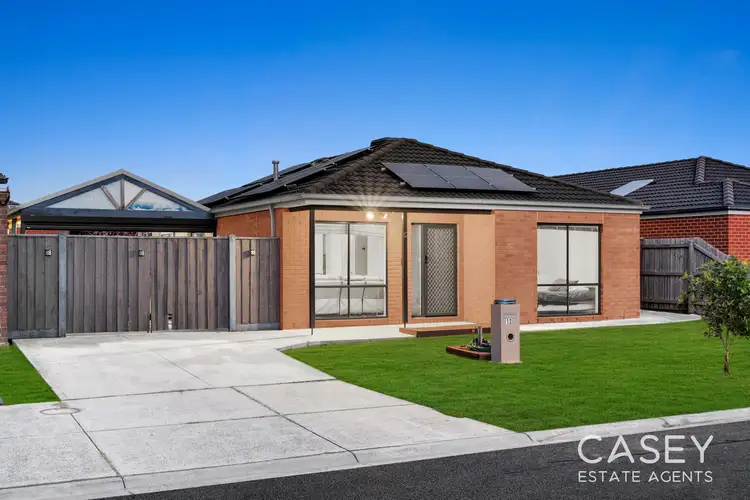12 Nandaly Place, Cranbourne West VIC 3977