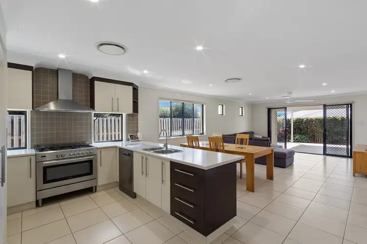 8 Ravensthorpe Street, Ormeau QLD 4208