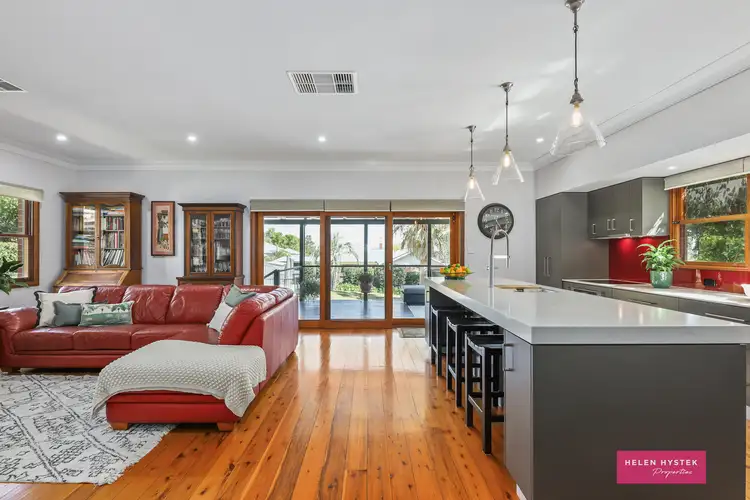 19 Levien Avenue, East Tamworth NSW 2340