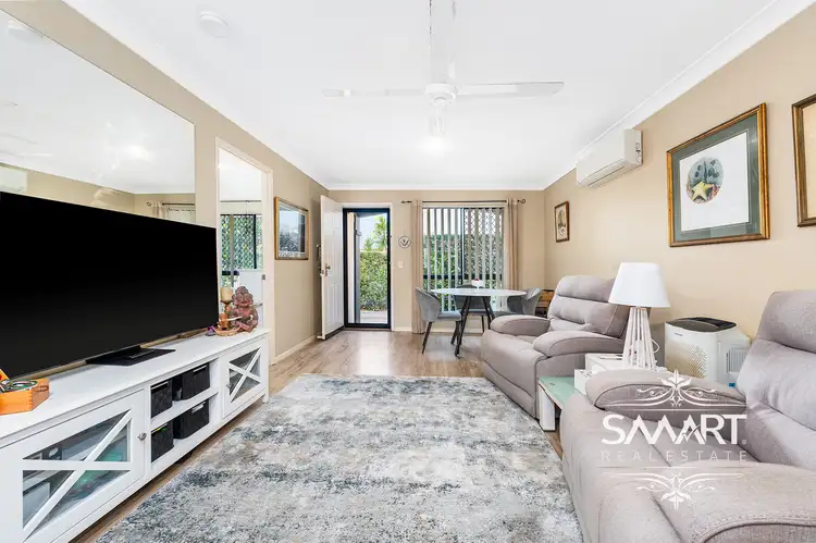 1/129 Muir Street, Labrador QLD 4215