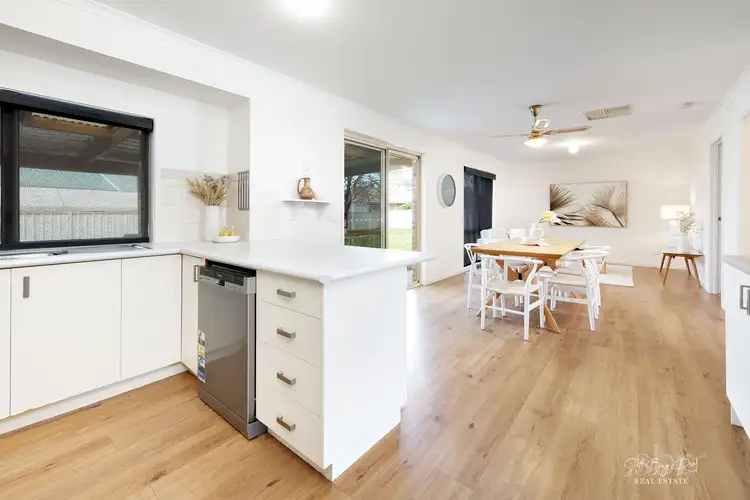 Fifth view of Homely house listing, 32 KOETONG CRESCENT, Wodonga VIC 3690