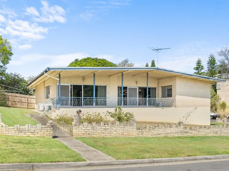 40 OATLAND CRESCENT, Holland Park West QLD 4121