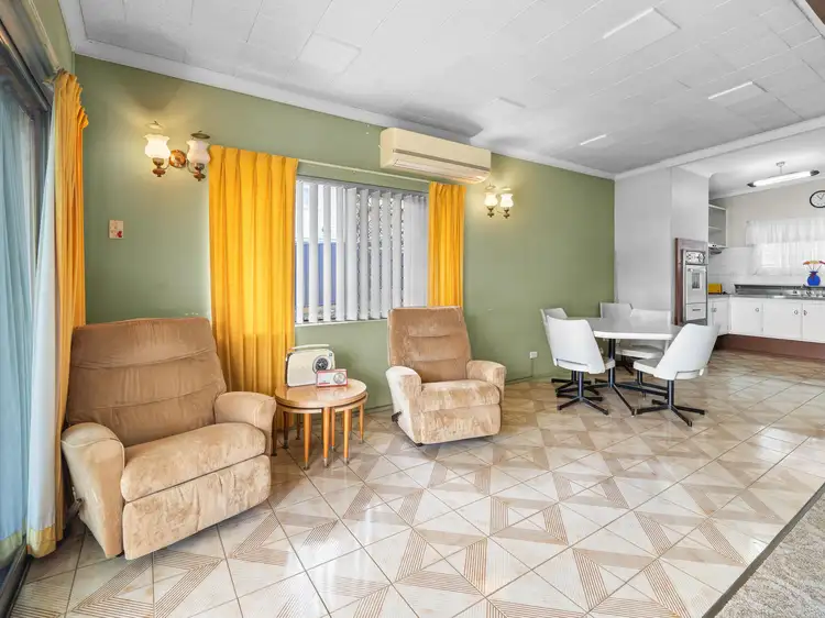 Fifth view of Homely house listing, 40 OATLAND CRESCENT, Holland Park West QLD 4121