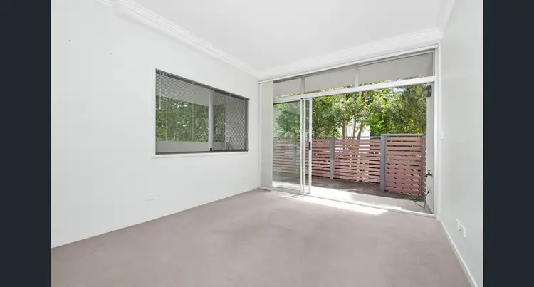 Fifth view of Homely apartment listing, 8/200 Riding Road, Balmoral QLD 4171