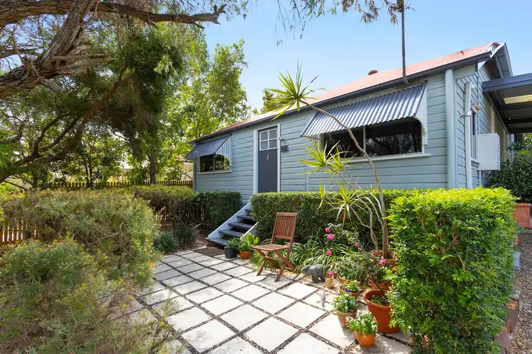 39 Alexandra Street, North Booval QLD 4304
