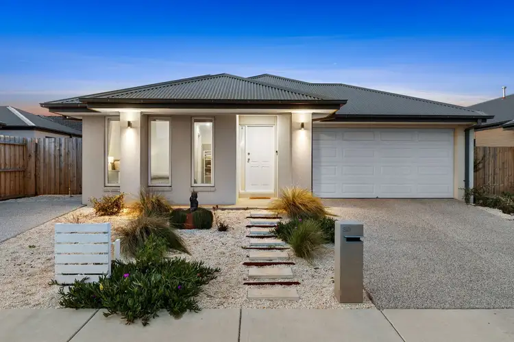 30 Currumbin Street, Armstrong Creek VIC 3217