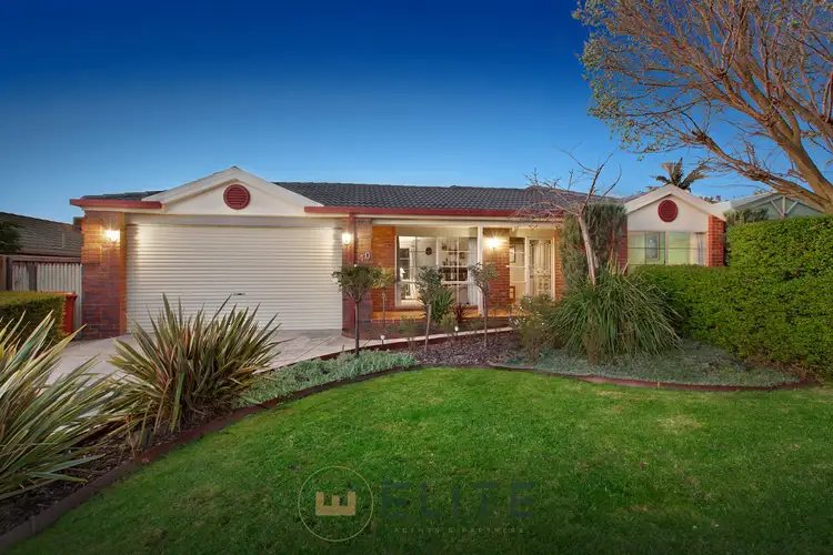 10 Ami Court, Berwick VIC 3806
